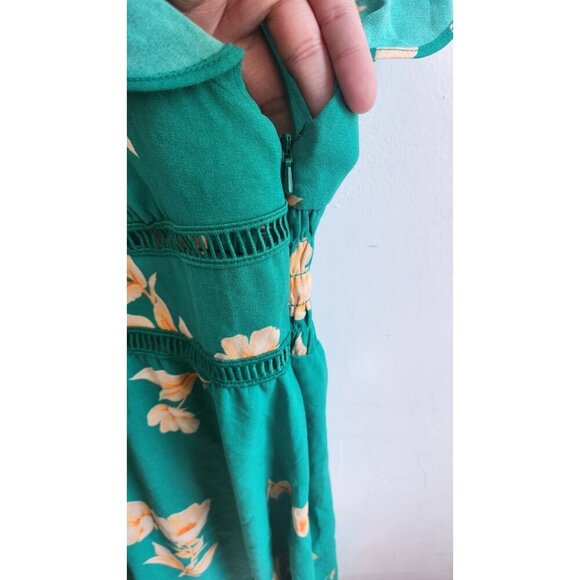 Leoth Short Sleeve Floral Shift Dress Size S - Picture 7 of 9